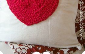 San Valentino: il mio cuscino in tricotin con cuore