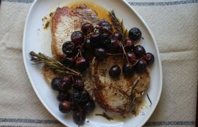 pork_and_roasted_grapes_F52